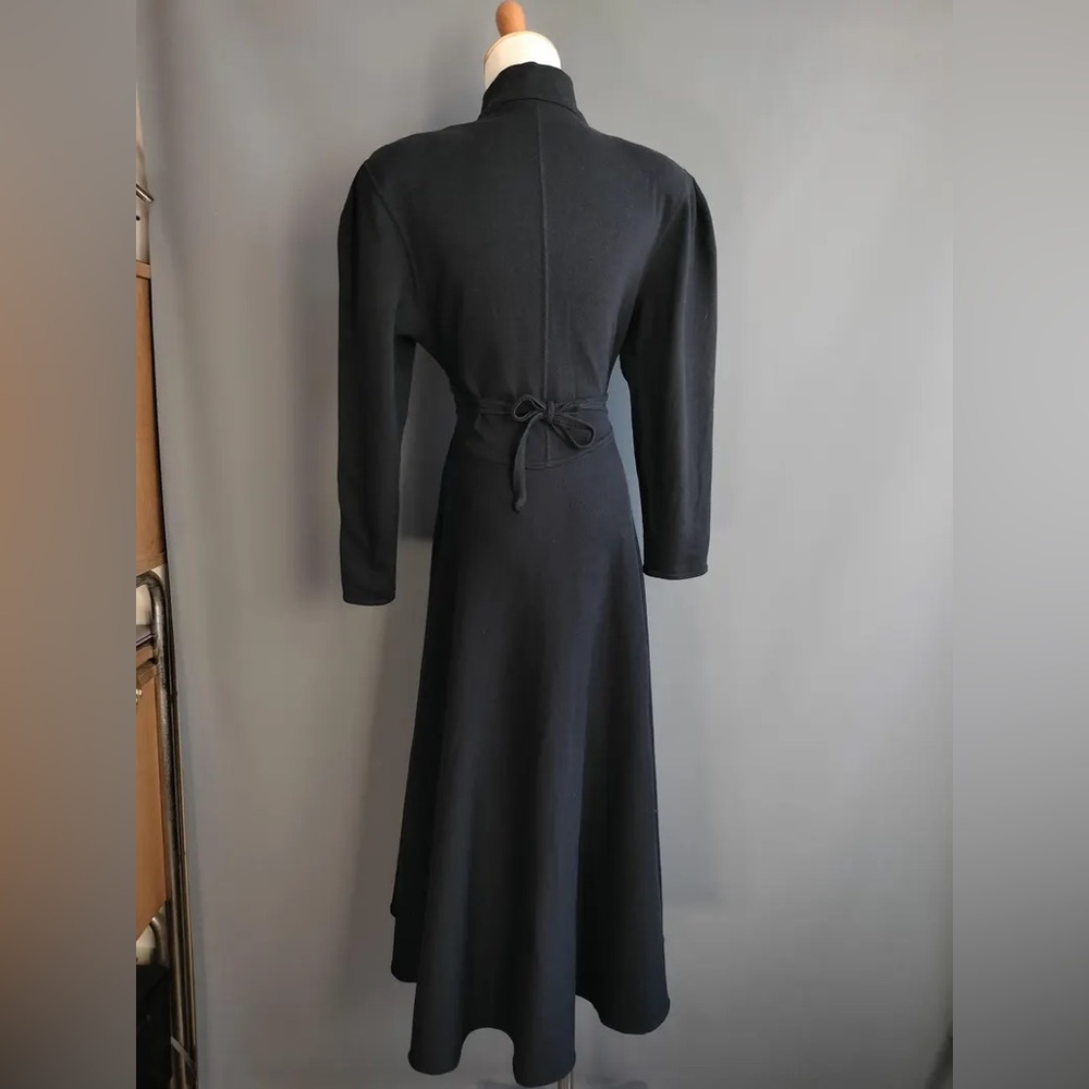 Archival 80s Norma Kamali Wrap Dress - Picture 4 of 7